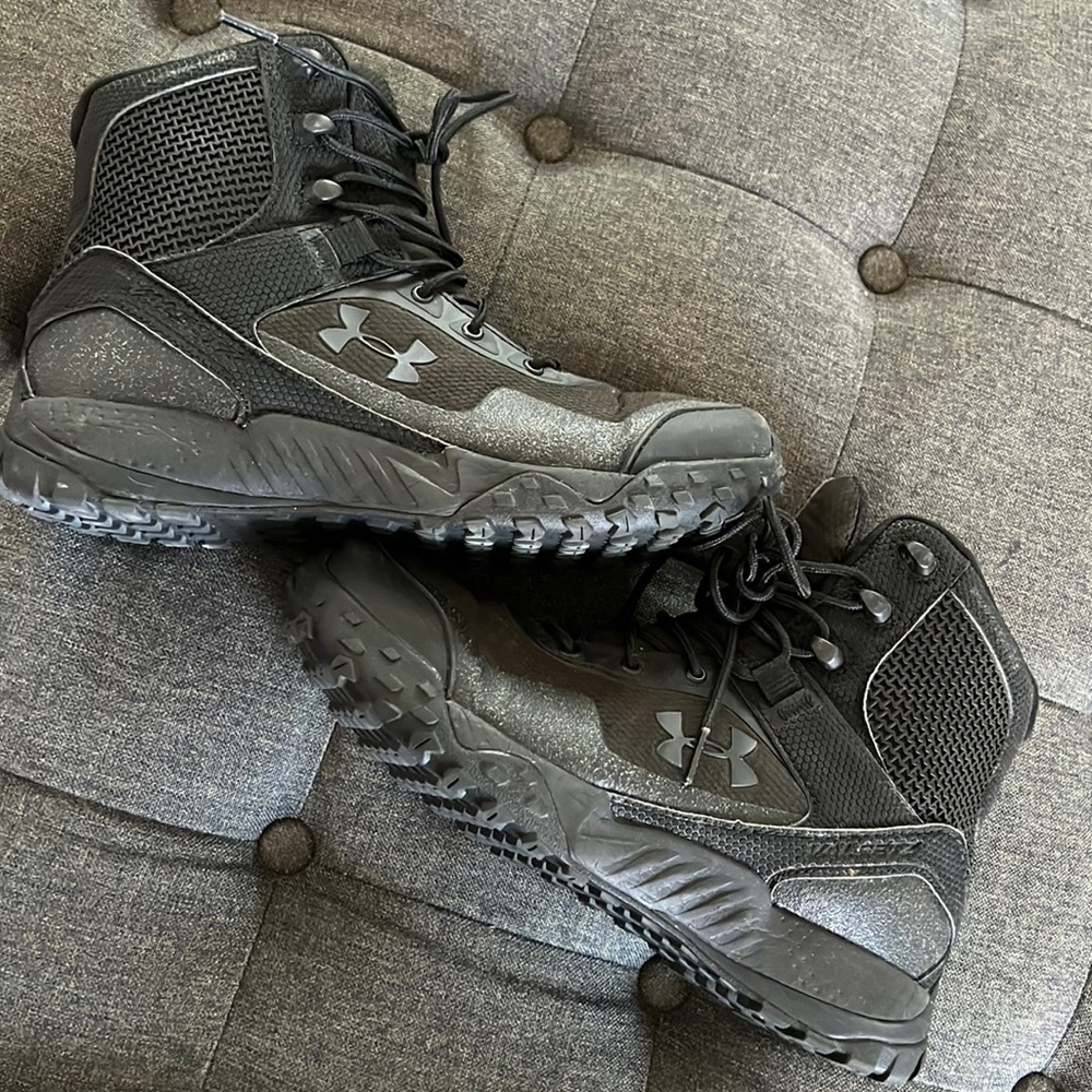 Women’s Under Armor Valsetz Tactical boots Black size 8
